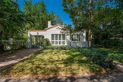 111 Cadima Ave, Coral Gables, FL 33134