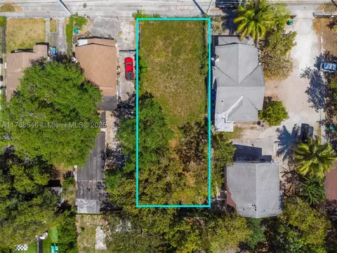 254 NW 52nd St, Miami, FL 33127