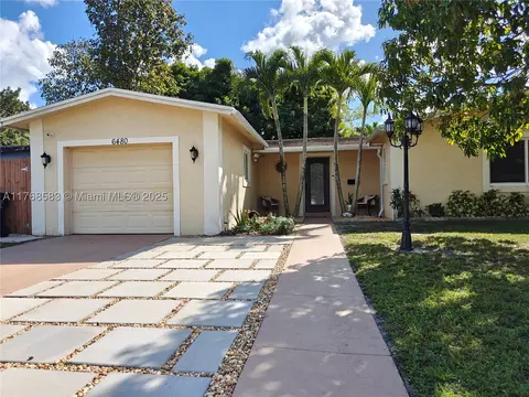 6480 SW 7th Pl, North Lauderdale, FL 33068