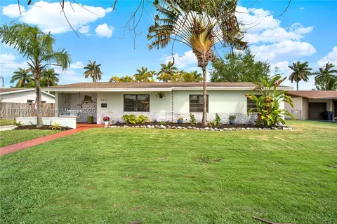9371 SW 184th Ter, Cutler Bay, FL 33157