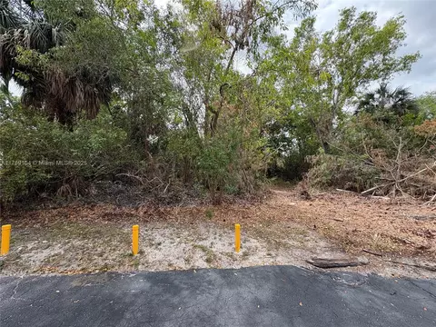 30 Nn Forest Hills Dr, Coral Springs, FL 33065