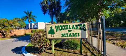 14241 Memorial Hwy #9F, Miami, FL 33161