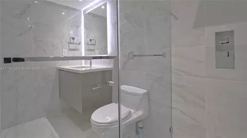 Bath - 9455 Collins Ave #610, Surfside, FL 33154 photo 4 of 4