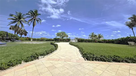 Exterior - 9455 Collins Ave #610, Surfside, FL 33154 photo 8 of 9