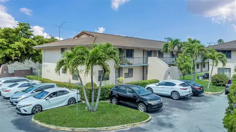 5835 W 20th Ave #112, Hialeah, FL 33012