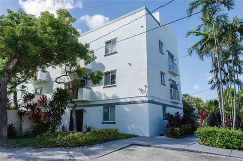 7516 NE 1st Ave #102, Miami, FL 33138