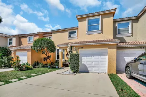 1370 NW 154th Ln, Pembroke Pines, FL 33028