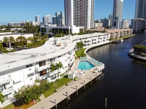 2500 Diana Dr #106, Hallandale Beach, FL 33009