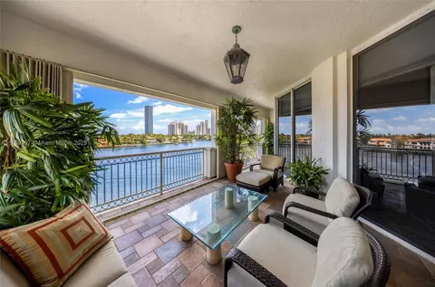 19925 NE 39th Pl #402, Aventura, FL 33180