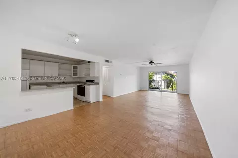 8107 SW 72nd Ave #306E, Miami, FL 33143