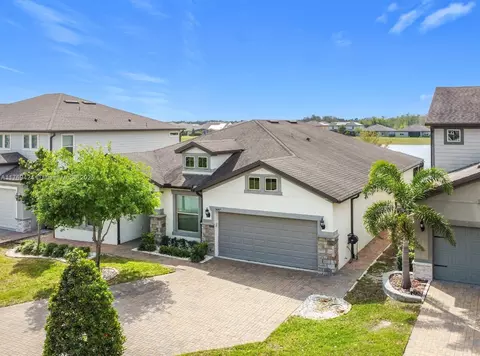 Exterior - 5647 Barletta Dr, Saint Cloud, FL 34771 photo 2 of 5