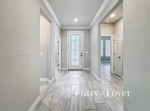 Entry Way - 5647 Barletta Dr, Saint Cloud, FL 34771 photo 2 of 2