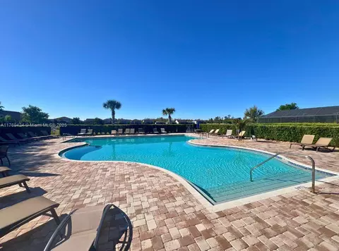 Exterior - 5647 Barletta Dr, Saint Cloud, FL 34771 photo 5 of 5