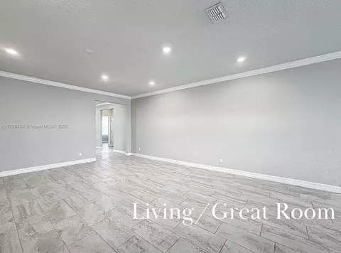 Living - 5647 Barletta Dr, Saint Cloud, FL 34771 photo 1 of 4