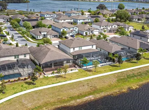 View/Area - 5647 Barletta Dr, Saint Cloud, FL 34771 photo 6 of 11