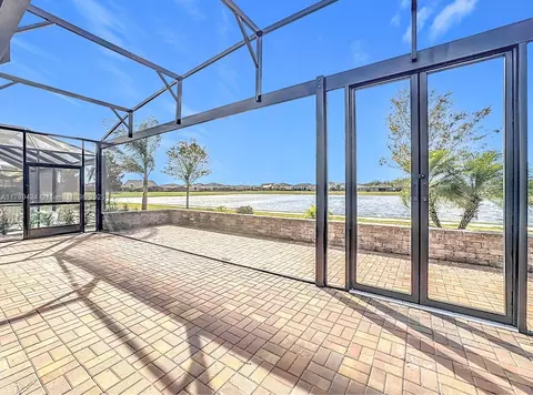 Exterior - 5647 Barletta Dr, Saint Cloud, FL 34771 photo 4 of 5