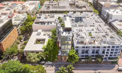 2940 Oak Ave, Miami, FL 33133