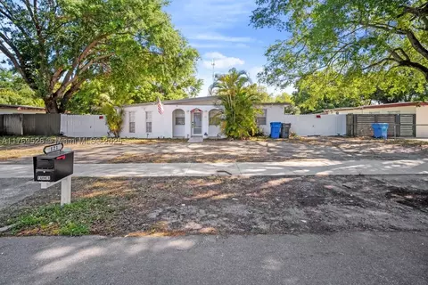 121 Edmund Rd, West Park, FL 33023