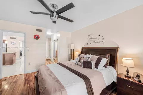 Bedroom - 16505 Fox Den Ct, Miami Lakes, FL 33014 photo 4 of 4