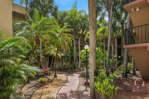 10835 SW 112th Ave #314, Miami, FL 33176
