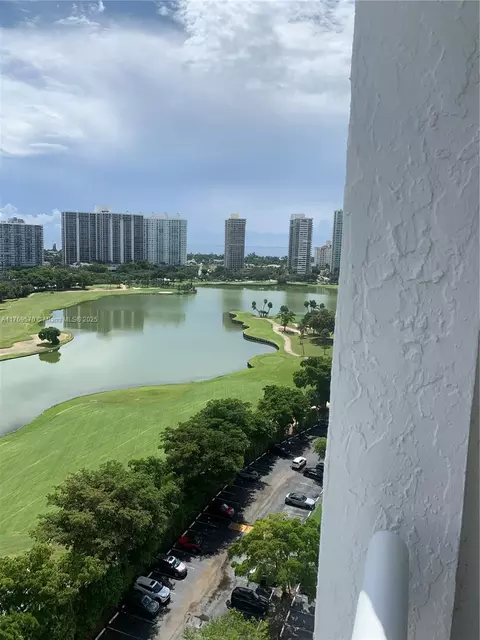 20225 NE 34 Ct #1819, Aventura, FL 33180