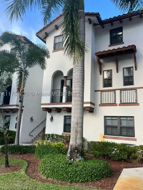 10630 NW 88th St #103, Doral, FL 33178