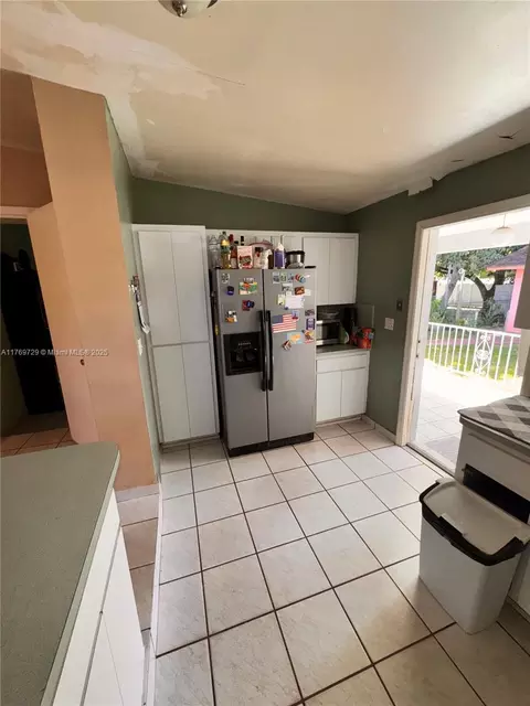 Kitchen - 30 E 59th St, Hialeah, FL 33013 photo 1 of 2