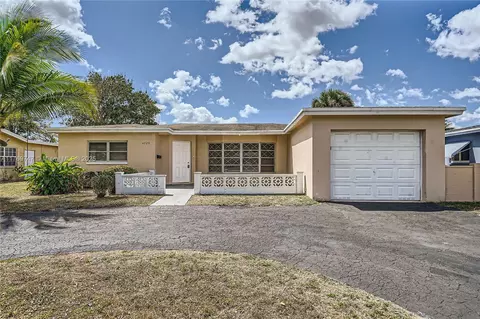 4720 NW 41st Pl, Lauderdale Lakes, FL 33319