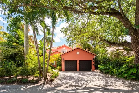 4050 Ventura Ave, Coconut Grove, FL 33133