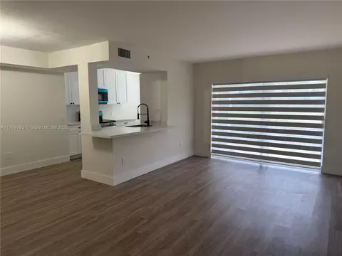 9650 NW 2nd St #4-108, Pembroke Pines, FL 33024