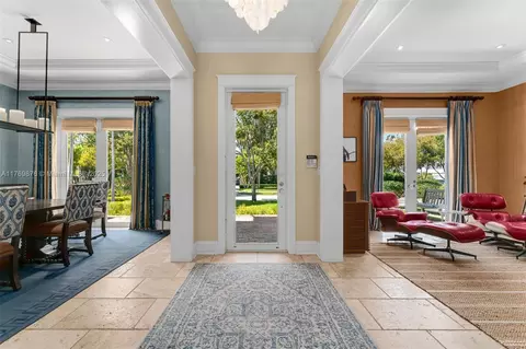 325 Harbor Dr, Key Biscayne, FL 33149 photo 3