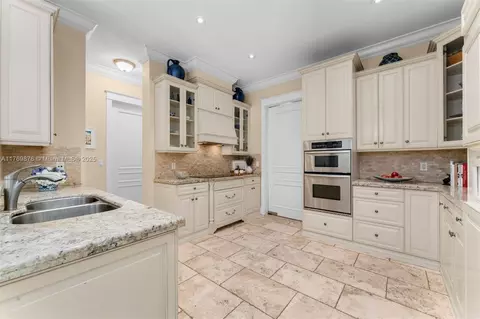 325 Harbor Dr, Key Biscayne, FL 33149 photo 13