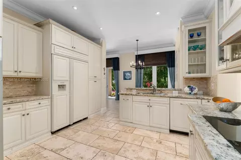 325 Harbor Dr, Key Biscayne, FL 33149 photo 14