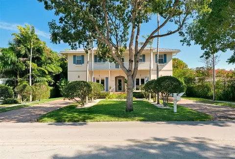 325 Harbor Dr, Key Biscayne, FL 33149 photo 2