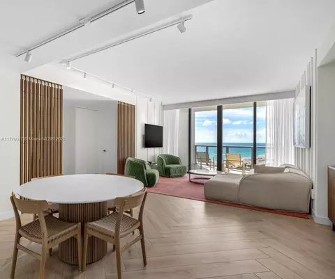 2201 Collins Ave #1604, Miami Beach, FL 33139