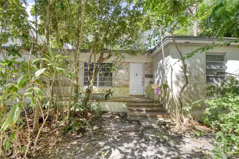 4031 Ventura Ave, Miami, FL 33133