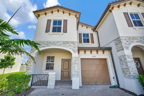 12705 NW 23rd Pl #12705, Miami, FL 33167
