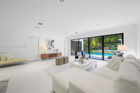 5790 SW 17 St, Miami, FL 33155