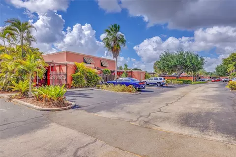 1510 Hammock Ln #1510, Pembroke Pines, FL 33026