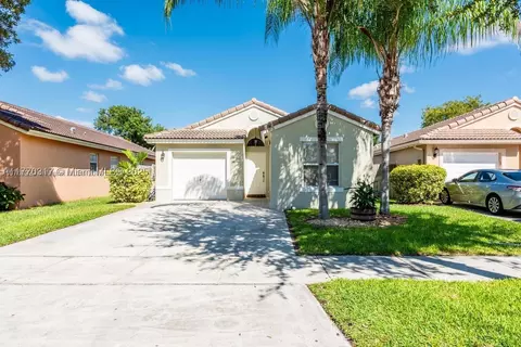 1893 SE 13th St, Homestead, FL 33035