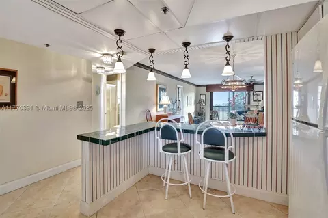 3150 W Rolling Hills Cir #707, Davie, FL 33328