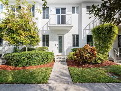 2601 NE 212th Ter #102, Aventura, FL 33180