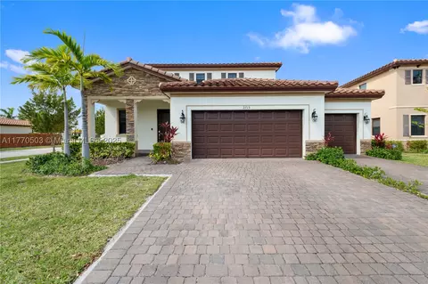 2715 SE 1st Dr, Homestead, FL 33033