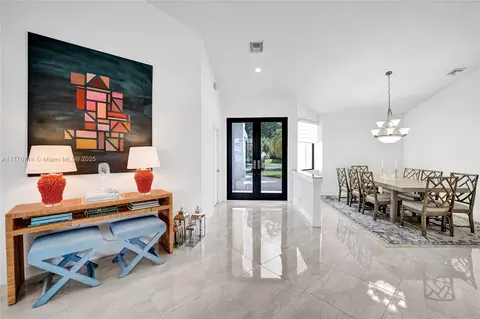 2649 Nelson Ct, Weston, FL 33332