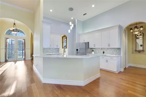 18024 Broadview Dr, Naples, FL 34114 photo 4