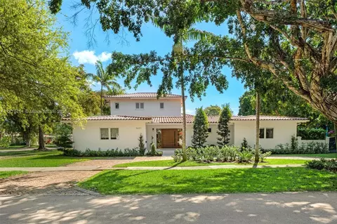 5601 San Vicente St, Coral Gables, FL 33146