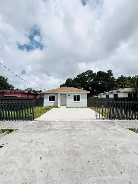 3257 NW 51st St, Miami, FL 33142