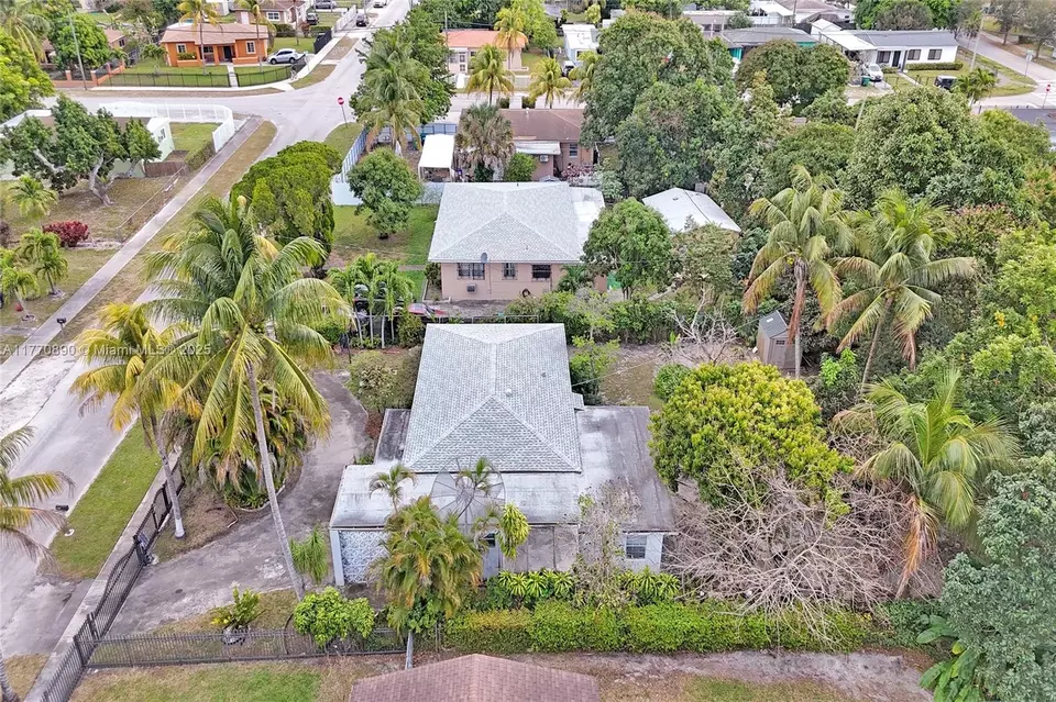 View/Area - 1930 NW 132nd St, Miami, FL 33167 photo 2 of 7