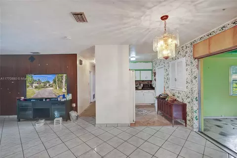 Entry Way - 1930 NW 132nd St, Miami, FL 33167 photo 1 of 3