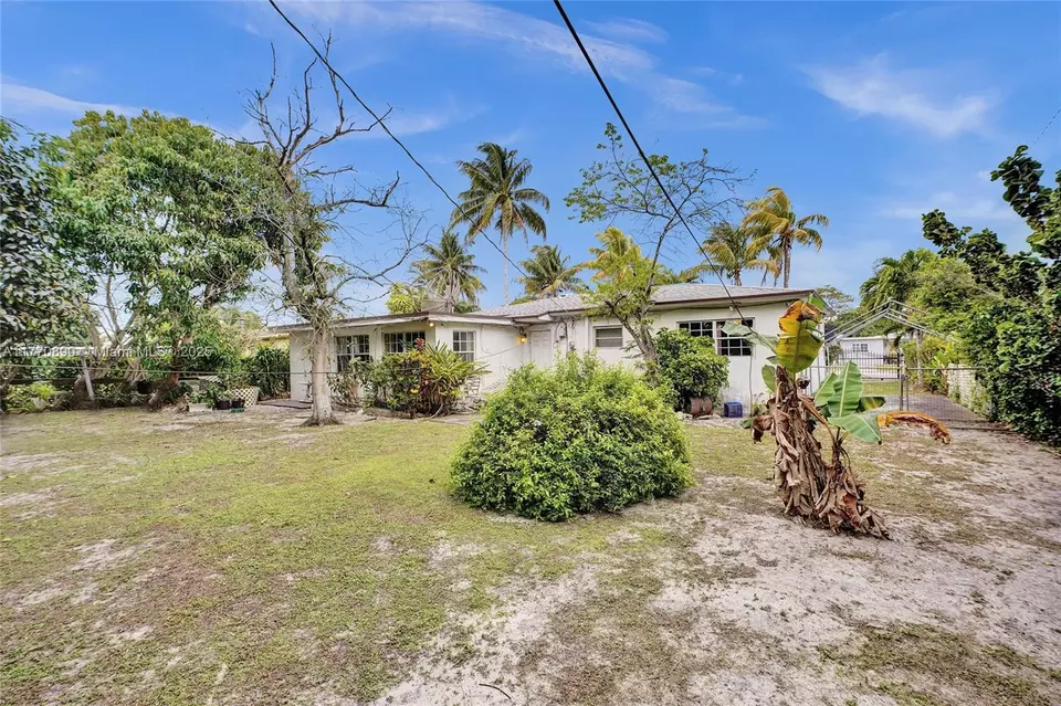 Exterior - 1930 NW 132nd St, Miami, FL 33167 photo 7 of 12